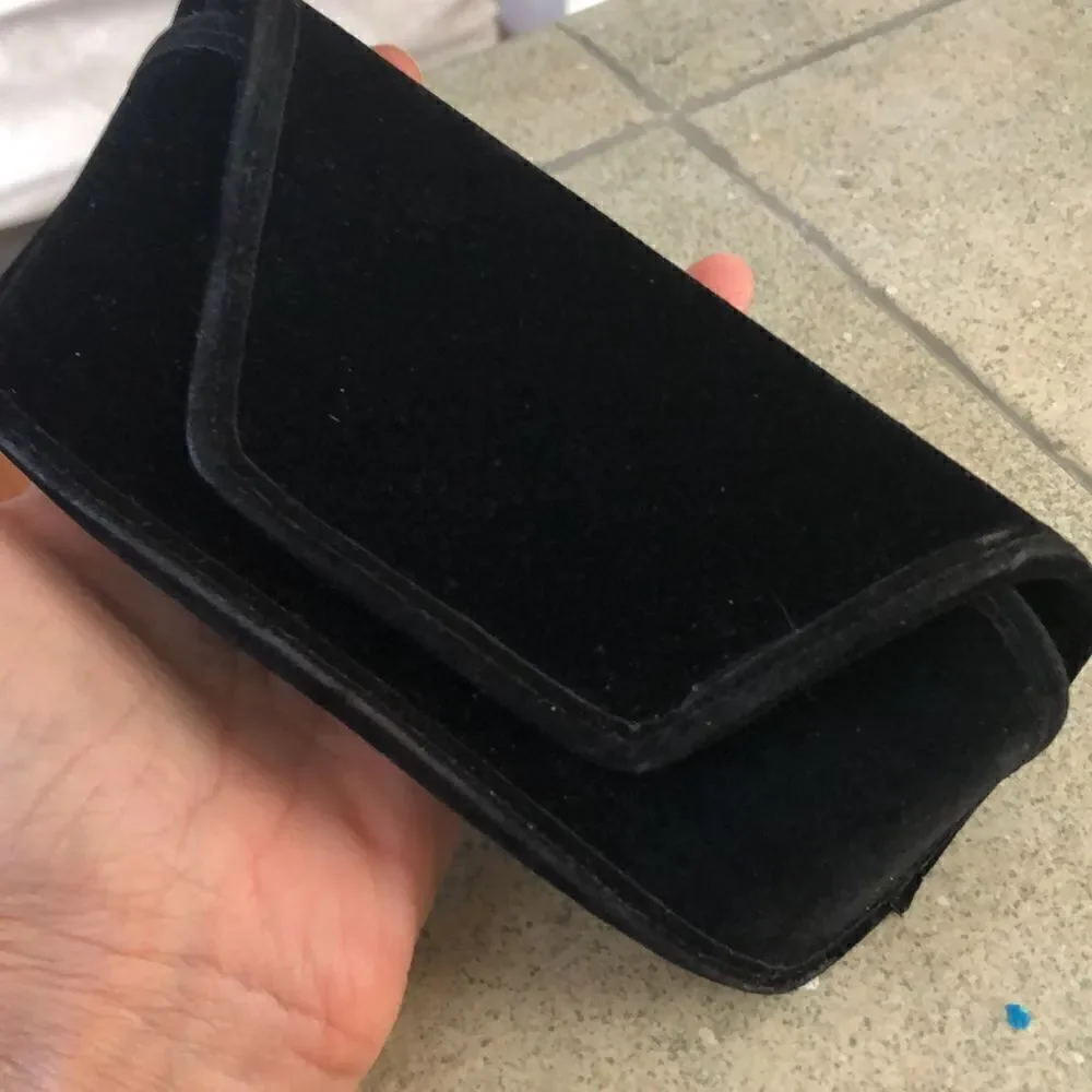 Marc by Marc Jacobs velvet eyeglass sunglass case black.